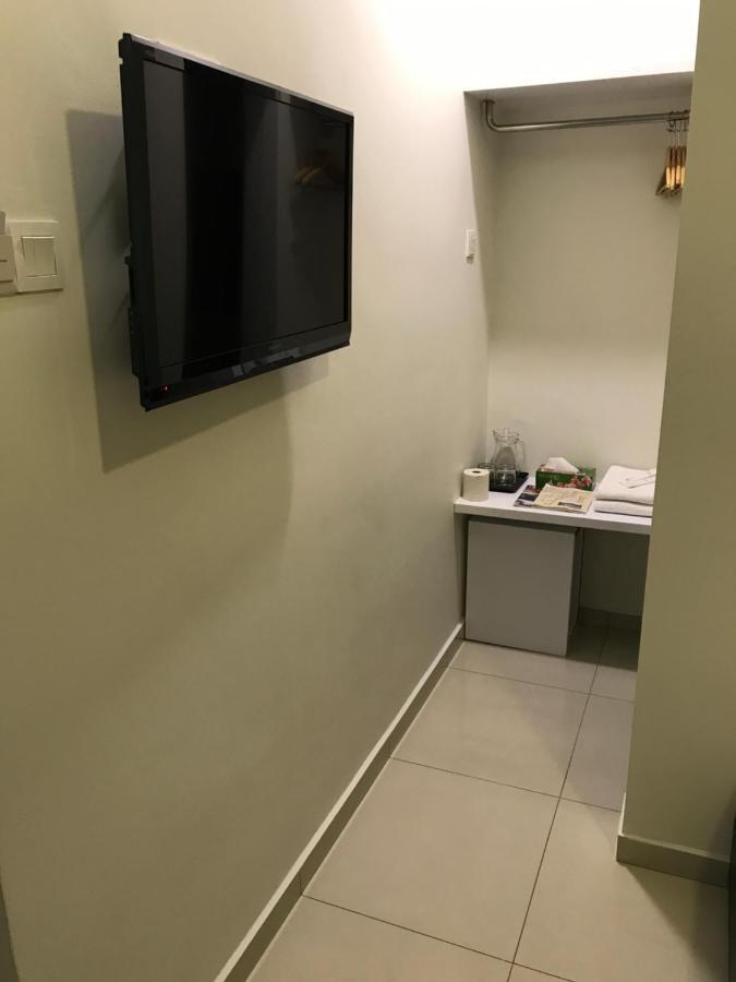 Goody Hotel Johor Bahru Exterior foto